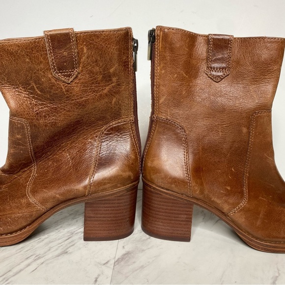 Vince Camuto Zeldina Brown Stacked Heel Boot 8M - Picture 9 of 15